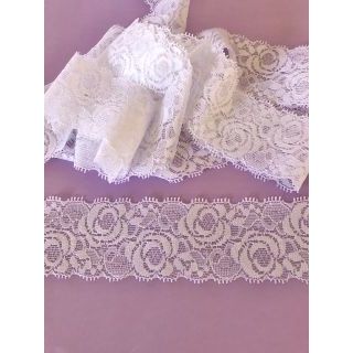 40mm Ivory Rose Stretch lace (5 Metres)