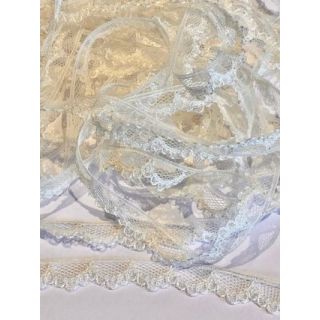 10mm Petal Lace (15 metres)