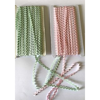 4mm Ric Rac Card (32.9 metres)