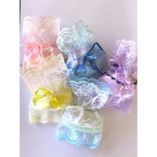 Pretty Lace Bags (10)