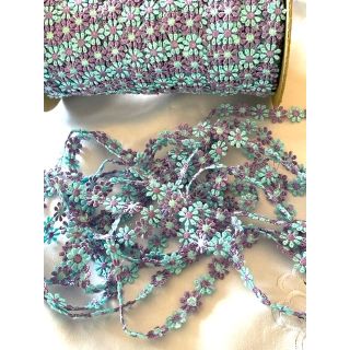 10mm Blue/Lavender Daisy.