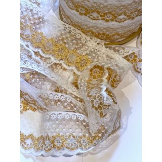 65mm Gold Flowerlace